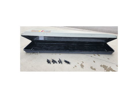 THULE ROCKET BOX LOCKING ROOF RACK CARGO CARRIER - $199 (SANDPOINT)