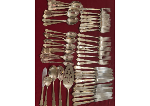 Silver plate flatware with gold