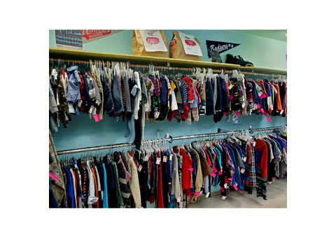 Successful downtown consignment shop for sale! 