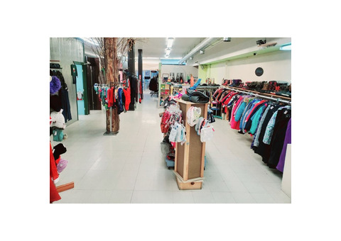 Successful downtown consignment shop for sale! 