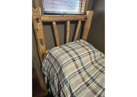Quality Log  Bed including box spring 