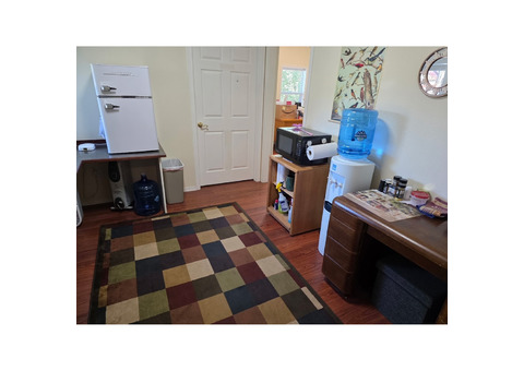 5 offices, bathroom and break room for rent