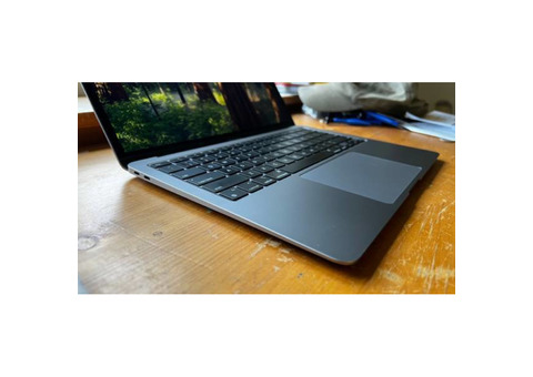 Apple MacBook Air M1 8gb Ram 256gb SSD 94% Battery Condition - $550