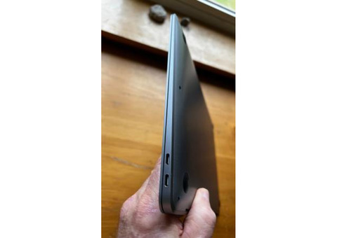 Apple MacBook Air M1 8gb Ram 256gb SSD 94% Battery Condition - $550