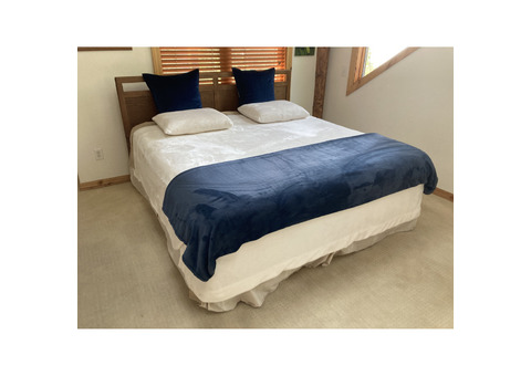 SERTA King Bed - Complete