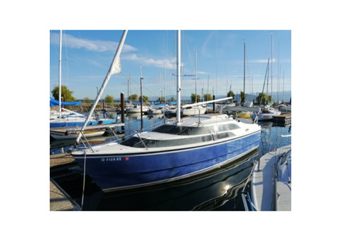 MacGregor 26M Sailboat/Motor-sailor
