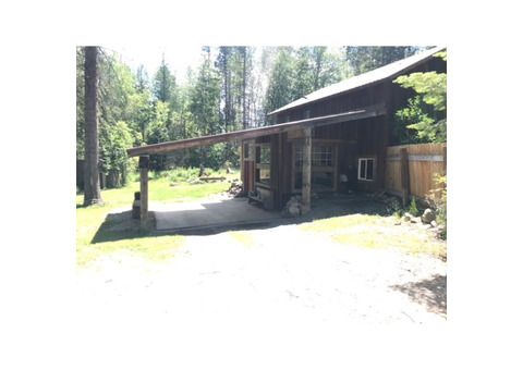 2 Bedroom/ 2 Bath Lower unit for rent 
