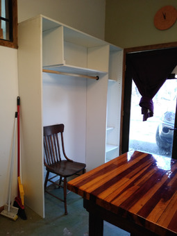 1 bedroom : 1 bathroom Fully Furnished Rental 