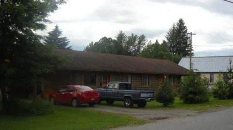 2 bedroom 1 bath furnished duplex for rent.