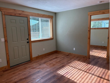 1 bed 1 bath home on Carr creek rd