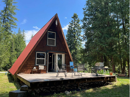 Aframe in a mountain oasis on 20 acres