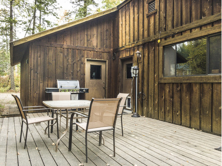 281 Syringa Heights road.