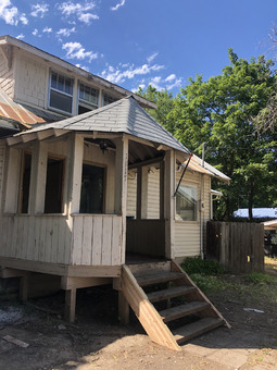 5th Avenue Farmhouse