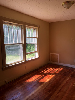 5th Avenue Farmhouse