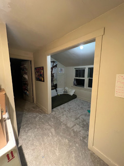 5th Avenue Farmhouse