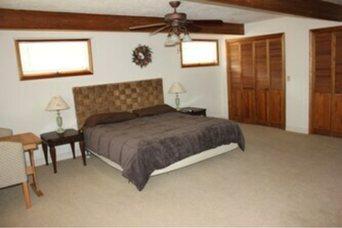 WATERFRONT VACATION RENTAL LAKE PEND OREILLE AVAIL JULY 2-11