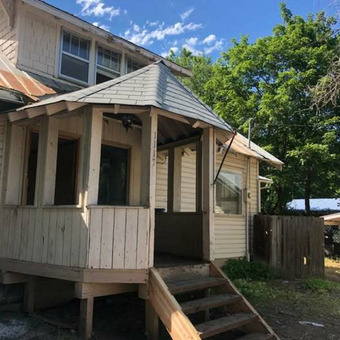 Charming Home on the Edge of Sandpoint Available for Rent
