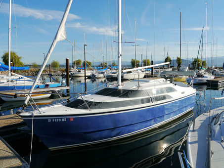 MacGregor 26M Sailboat/Motor-sailor